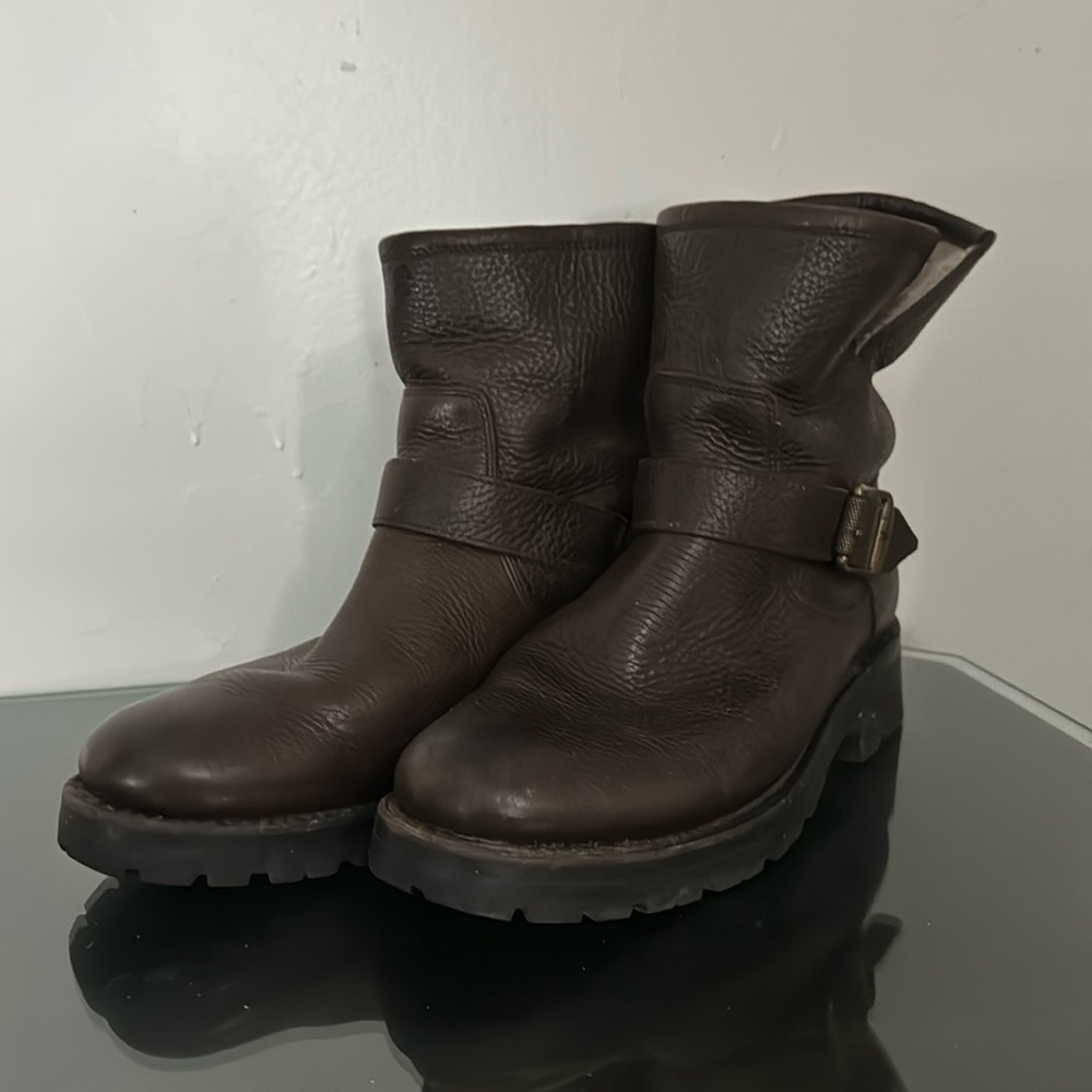 Frye Natalie engineer short lug
